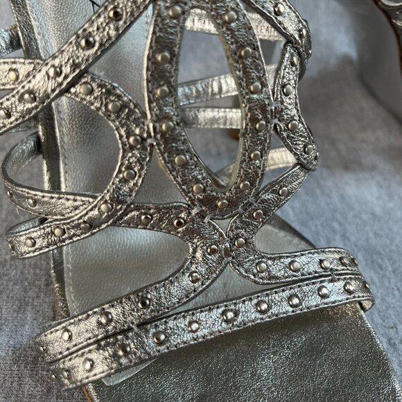 Via Spiga Silver Leather Strappy Sandals.  Size 7 - Picture 2 of 12